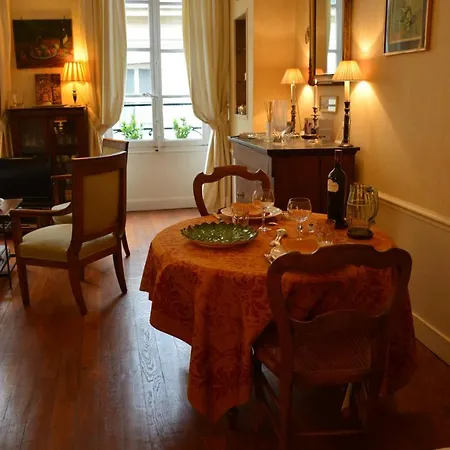 Rue Du Bac - St Germain Paris